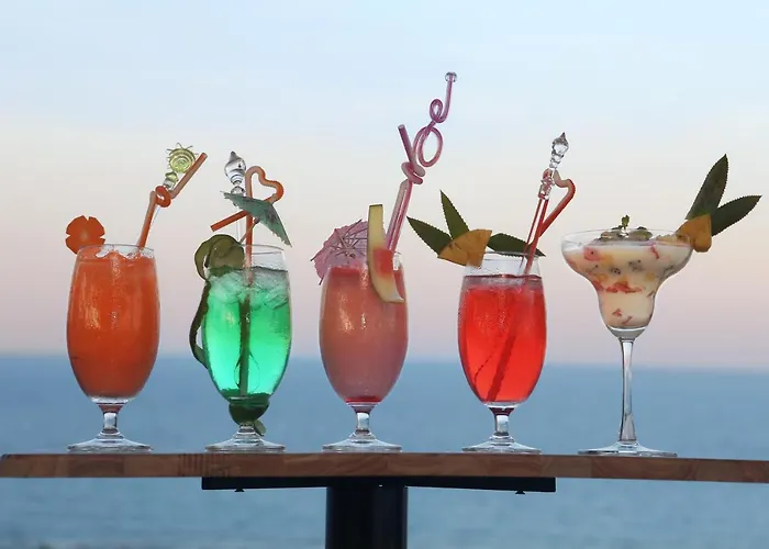 Cherry Hotel & Apartment Da Nang - Phoenix 2 Hotel
